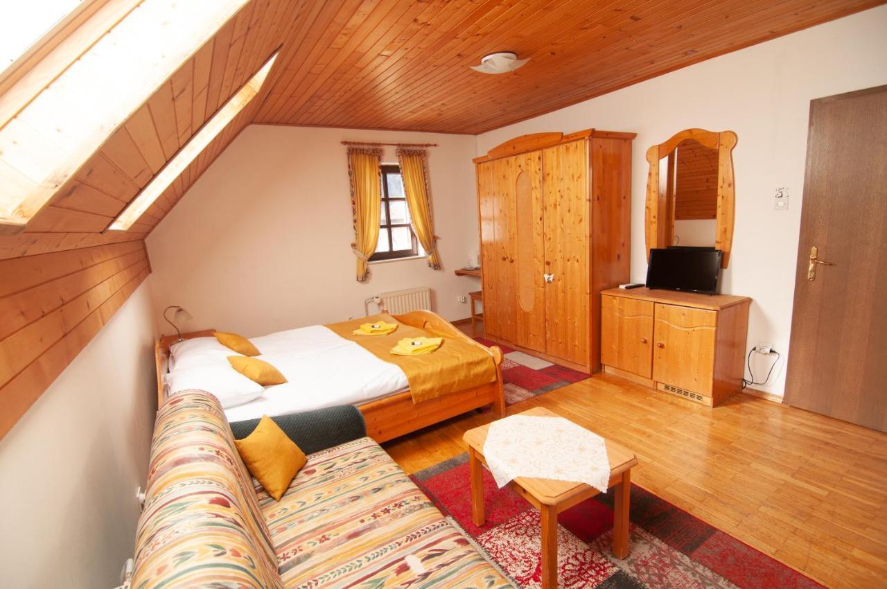 Guest House Vila Korosec Бовец Екстериор снимка